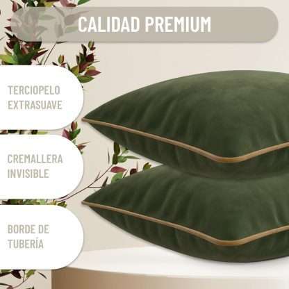 Set of 2 cushions made of soft velvet, in green color and beige edge. With pipe edge