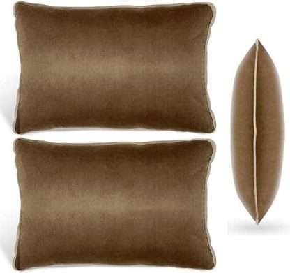 Set of 2 cushions made of soft velvet, in brown color and beige edge. With pipe type edge. Size 30x50cm